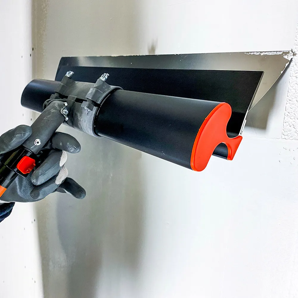 Nakładanie gładzi kosą SOLID NDG30