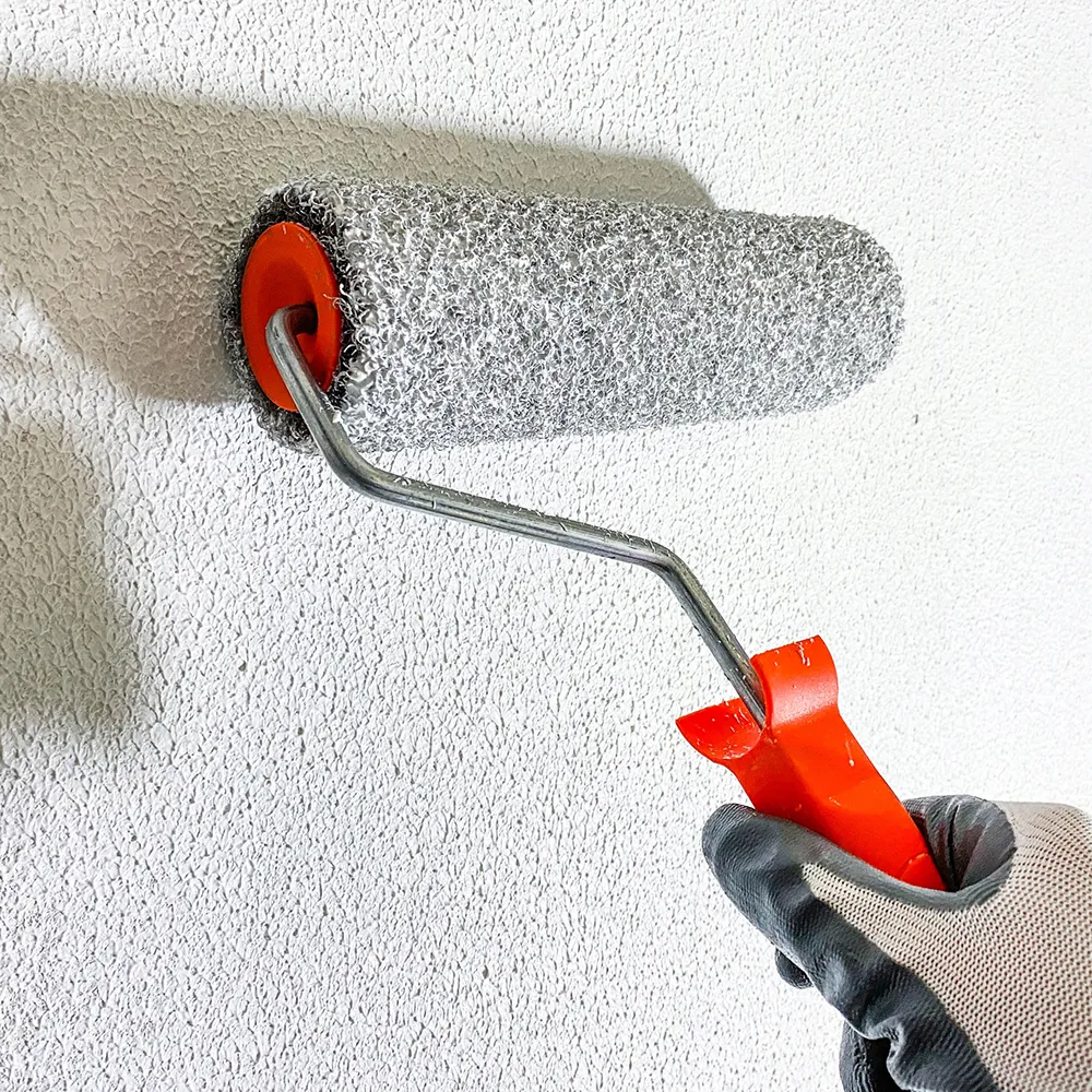 Wałek do gładzi w akcji