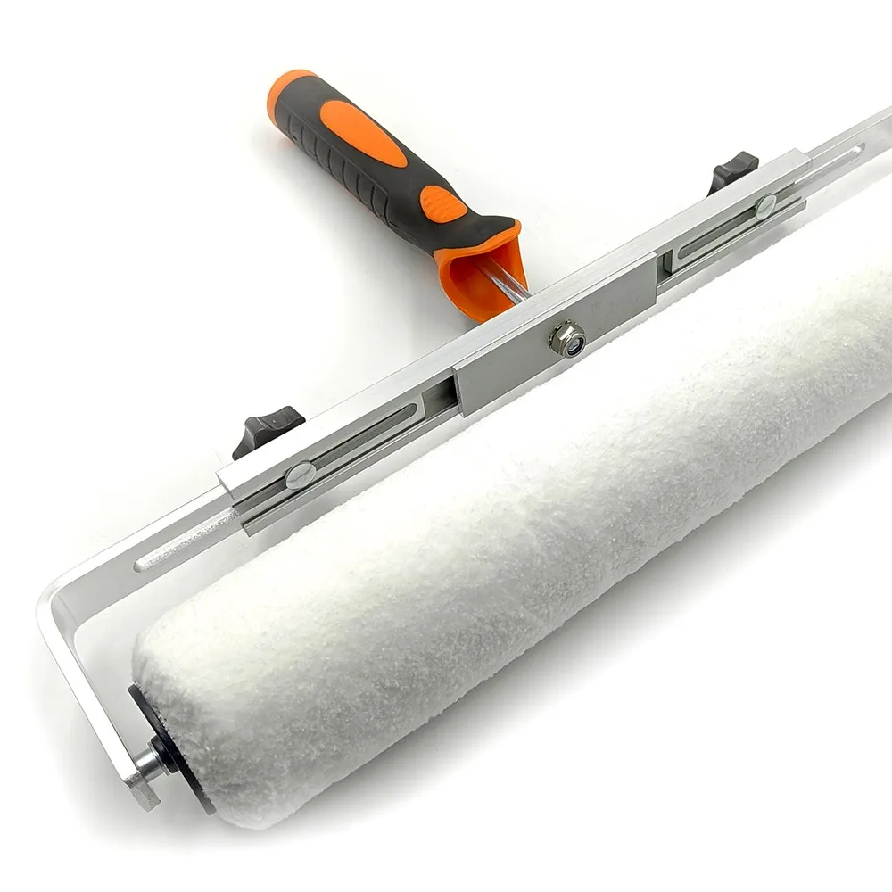 Wałek malarski 40cm Motive VPRO w użyciu na dużej powierzchni